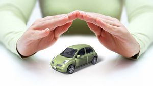 Car Insurance Renewal: कार इंश्योरेंस पाॅलिसी है फेल? समय पर कराएं रिन्यू, नहीं तो होंगी ये परेशानियां