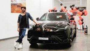 Kartik Aaryan Buys Lamborghini Urus: कार्तिक आर्यन ने अब खरीदी करोड़ों की लेम्बोर्गिनी उरुस, देखें