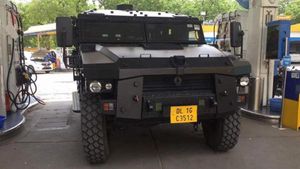 Renault Sherpa: भारतीय सड़कों पर क्या कर रही है रेनॉल्ट शेरपा, जानें कौन है इसका मालिक