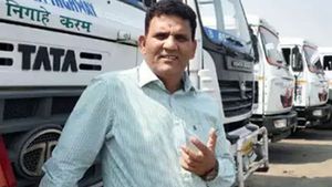 ट्रांसपोर्टर ने किया 20 ऑक्सीजन टैंकरों का इंतजाम, खर्च किये 1 करोड़ रुपये