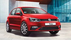 Volkswagen Polo Comfortline TSI Launched: फॉक्सवैगन पोलो कम्फर्टलाइन टीएसआई हुई लॉन्च, जानें कीमत
