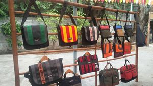 कार के Seatbelt को रीसायकल कर बनाया जाता है हैंड बैग! जानें इस स्टार्टअप की कहानी