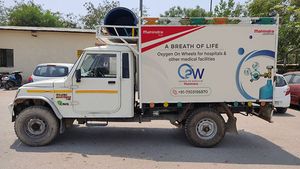 अब दिल्ली में भी शुरू हुआ Mahindra का Oxygen On Wheels अभियान, ऐसे कर रहा है मदद