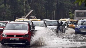 इन 7 Accessories की मदद से इस Monsoon अपनी कार को रखें सुरक्षित, देखें लिस्ट