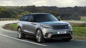 नई Range Rover Velar भारत में हुई लॉन्च, कीमत 79.87 लाख, जानें फीचर्स, इंजन जानकारी