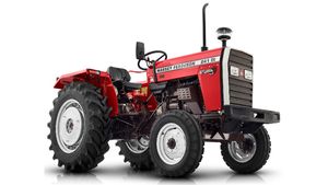 आखिर ट्रैक्टर का एग्जॉस्ट पाइप क्यों होता है इंजन के ऊपर? जानें इसकी वजह