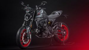 नई Ducati Monster भारत में हुई लाॅन्च, कीमत 10.99 लाख रुपये से शुरू