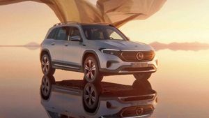 Mercedes ने भारतीय वेबसाइट में दो नई इलेक्ट्रिक कारों को किया लिस्ट, क्या भारत में होगी लाॅन्च?