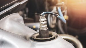 आपकी कार में लगे होते हैं ये 5 बेहद जरूरी सेंसर्स, क्या आपको है इनके बारे में जानकारी