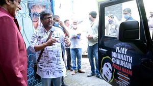 Mahindra Thar को Amitabh Bachchan थीम से सजाया, Anand Mahindra ने किया Tweet