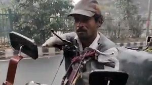 हाथ-पैर न होने पर भी यह व्यक्ति चलाता है गाड़ी, Anand Mahindra देने वाले हैं नौकरी