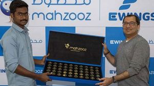 UAE ने 22-वर्षीय ड्राइवर ने जीता 1 किलो सोने का पुरस्कार, जानें कैसे खुली उसकी किस्मत