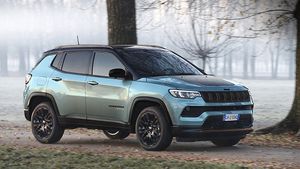 Jeep Compass को मिला एक माइल्ड-हाइब्रिड सिस्टम, जानें कितनी बढ़ी पावर और माइलेज