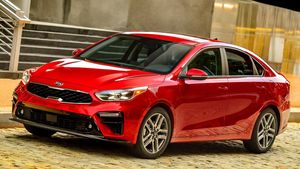 Kia ने 4,10,000 से ज्यादा कारों को वापस मंगाया, सुरक्षा फीचर में एयरबैग की आई खराबी