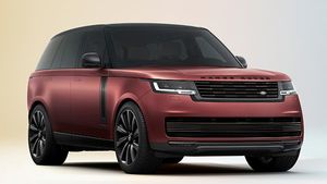 नई Range Rover SV एसयूवी की बुकिंग भारत में हुई शुरू, जानें किस प्रकार कर सकते हैं बुक
