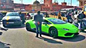 शूटर Vivaan Kapoor की Lamborghini Huracan का कटा चालान, 5,000 रुपये का भरा जुर्माना
