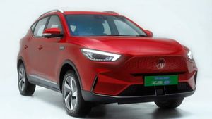 2022 MG ZS EV बेस मॉडल खरीदने की सोच रहे है तो जानें कीमत, फीचर्स, इंटीरियर, चार्जिंग, रेंज जानकारी