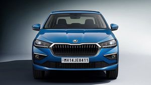 Top Car News Of The Week: स्कोडा स्लाविया 1.5 लीटर, अल्ट्रोज डीसीए, नई ग्लैंजा, नई जेडएस ईवी, हुंडई आई20 अपडेट