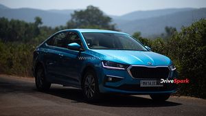 Skoda Slavia 1.5 Review: क्या स्लाविया फिर से लाएगी सेडान की दुनिया में क्रांति? जानें