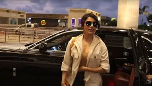 Rolls Royce की सवारी करती दिखीं हॉट एक्ट्रेस Samantha Ruth, जानें और कौन-सी कारें हैं इनके पास