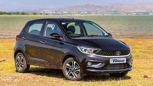 टाटा टियागो का एक्सटी वेरिएंट हो गया और फीचर लोडेड, एनआरजी रेंज को मिला नया वेरिएंट