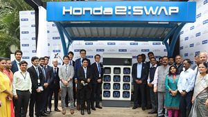 होंडा ने बेंगलुरू में की बैटरी स्वैपिंग स्टेशनों की शुरूआत, ई-वाहनों की चार्जिंग के लिए नहीं लगेगी लंबी कतार