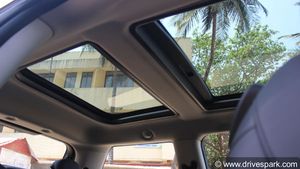 कार में अलग से सनरूफ लगवाना पड़ न जाए भारी! जान लें क्या हैं फायदे और नुकसान