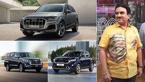 तारक मेहता का उल्टा चश्मा के जेठालाल के पास हैं लग्जरी कारों का कलेक्शन, देखकर कहेंगे वाह