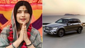 डिंपल यादव हैं करोड़ों की प्राॅपर्टी की मालकिन, लेकिन एक भी कार नहीं! देखें उनकी संपत्ति का ब्यौरा