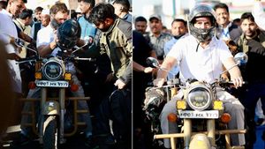 राहुल गांधी को रॉयल एनफील्ड नहीं ये बाइक है पसंद, युवाओं के दिलों की थी धड़कन