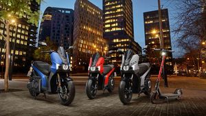 SEAT Mo 50: इस कंपनी ने लाॅन्च की दमदार इलेक्ट्रिक स्कूटर, फुल चार्ज पर चलेगी 172 किलोमीटर