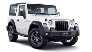 महिंद्रा थार का सबसे सस्ता वैरिएंट हुआ लॉन्च, जानें क्या है कीमत