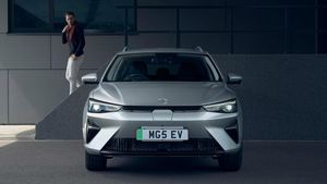 जल्द आ रही नई एमजी5 इलेक्ट्रिक कार, 2023 ऑटो एक्सपो में होगी पेश