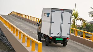 टाटा मोटर्स के इस छोटे से इलेक्ट्रिक ट्रक की डिलीवरी शुरू, रेंज 154 किमी; आसानी से चढ़ेगा चढ़ाई