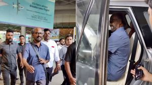 Rajnikant's Cars: सुपरस्टार रजनीकांत सामान्य कार में सफर करते आये नजर, लोगों ने कहा 'डाउन टू अर्थ'