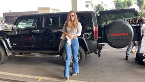 जैकी श्रॉफ की बेटी कृष्णा श्रॉफ करोड़ो की Hummer H2 में करती है सवारी, जानें इस कार की खासियत