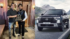 Bigg Boss 17 के विनर Munawar Faruqui को 50 लाख के इनाम के साथ मिली Hyundai की ये लग्जरी कार