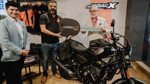 Hero ने दिल्ली में खोला स्पेशल शोरूम, अब एक ही छत के नीचे मिलेंगे Harley-Davidson और Mavrick 440 जैसे सुपरबाइक