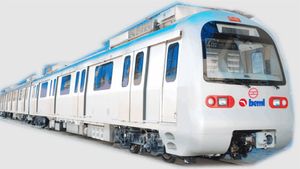 Bengaluru Metro: बेंगलुरु वासियों की बल्ले-बल्ले! इन रूटों पर जल्द दौड़ेगी बिना ड्राइवर वाली मेट्रो ट्रेन 