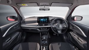 25kmpl से ज्यादा का माइलेज, मुफ्त एक्सेसरीज...जानिए Maruti Suzuki Swift के इस नए एडिशन में क्या है स्पेशल