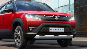 कितनी सैलरी होने पर खरीदनी चाहिए Maruti Brezza? मिनटों में समझिए Down Payment और EMI का हिसाब