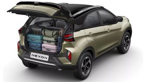 10.25 इंच टचस्क्रीन, सनरूफ और 6 एयरबैग; Tata Nexon की नए अवतार में एंट्री, कीमत मात्र 7.99 लाख से शुरू