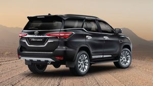 Toyota Fortuner मात्र 2 लाख रुपये देकर लाएं घर! बनेगी इतने रुपये की EMI