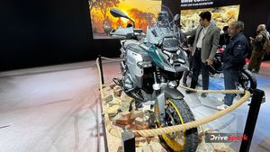 Auto Expo 2025 में लॉन्च हुई BMW R 1300 GS Adventure, जानिए कीमत और परफॉरमेंस डिटेल