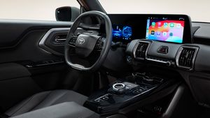 6 एयरबैग, ADAS सेफ्टी और 500KM की रेंज! जल्द आ रही है Toyota Urban Cruiser EV और Maruti e-Vitara