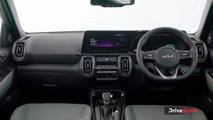 Kia Sonet की सफलता से चमकी Kia India, जानें कितने लोगों ने खरीदी इस कोरियाई ऑटोमेकर की कार