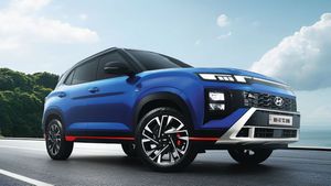 पैनोरमिक सनरूफ, 360 डिग्री कैमरा और ADAS जैसे सेफ्टी फीचर्स...बढ़ गई Hyundai की इस पॉपुलर कार की कीमत