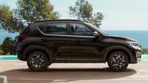 सनरूफ, 6 एयरबैग और 360-डिग्री कैमरा जैसे फीचर्स; Kia की इस कार की सबसे ज्यादा डिमांड! कीमत 8 लाख से शुरू