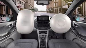 28.06km माइलेज और कई सेफ्टी फीचर्स; Tata की इस सस्ती कार को धड़ाधड़ खरीद रहे ग्राहक, कीमत मात्र 5 लाख से शुरू