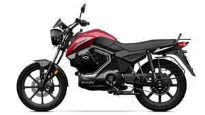 GPS ट्रैकिंग से लेकर फास्ट चार्जिंग तक, Revolt RV BlazeX को खास बनाती हैं ये 5 बातें